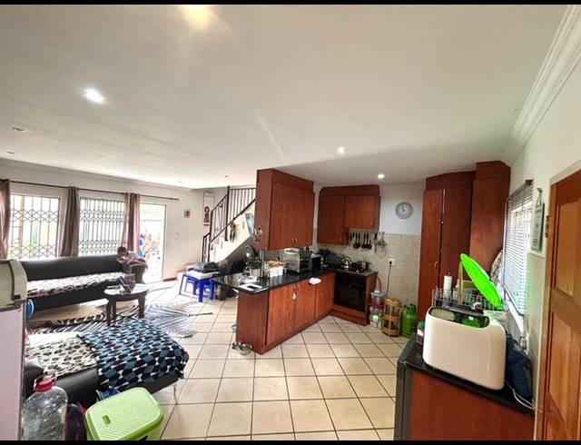 2 BEDROOM TOWNHOUSE FOR SALE IN ANNLIN